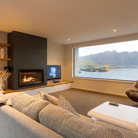 Fifteen By Amazing Accom Villa Queenstown Exterior photo