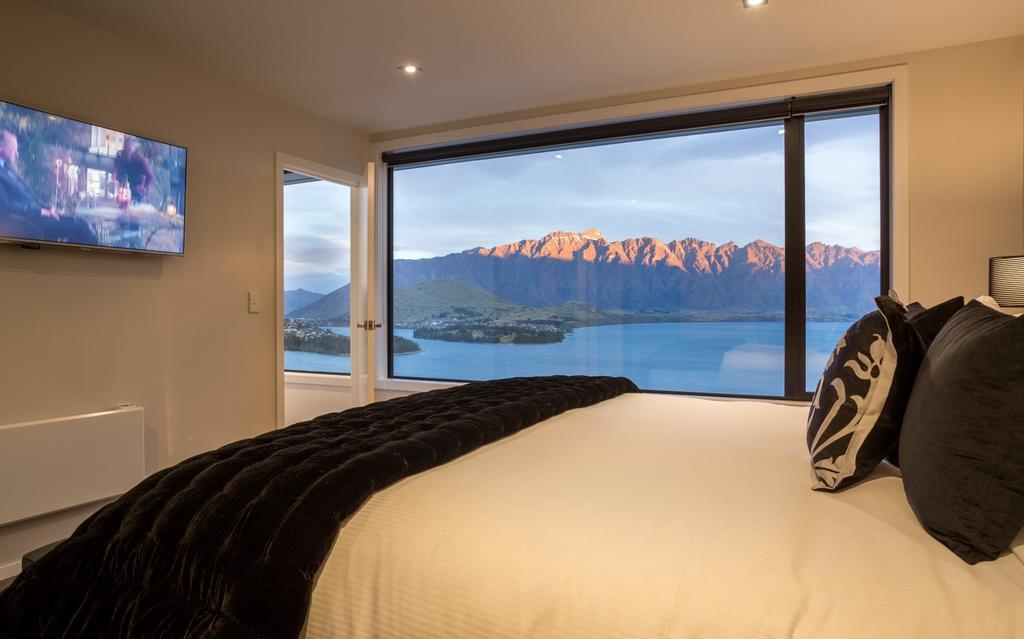 Fifteen By Amazing Accom Villa Queenstown Exterior photo